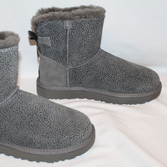 NIB UGG WOMEN'S CHEETAH BAILEY BOW MINI SUEDE SHEARLING LINED ANKLE BOOT… - Picture 4 of 8